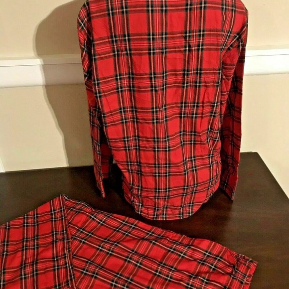 Victoria’s Secret - Picture 2 of 3